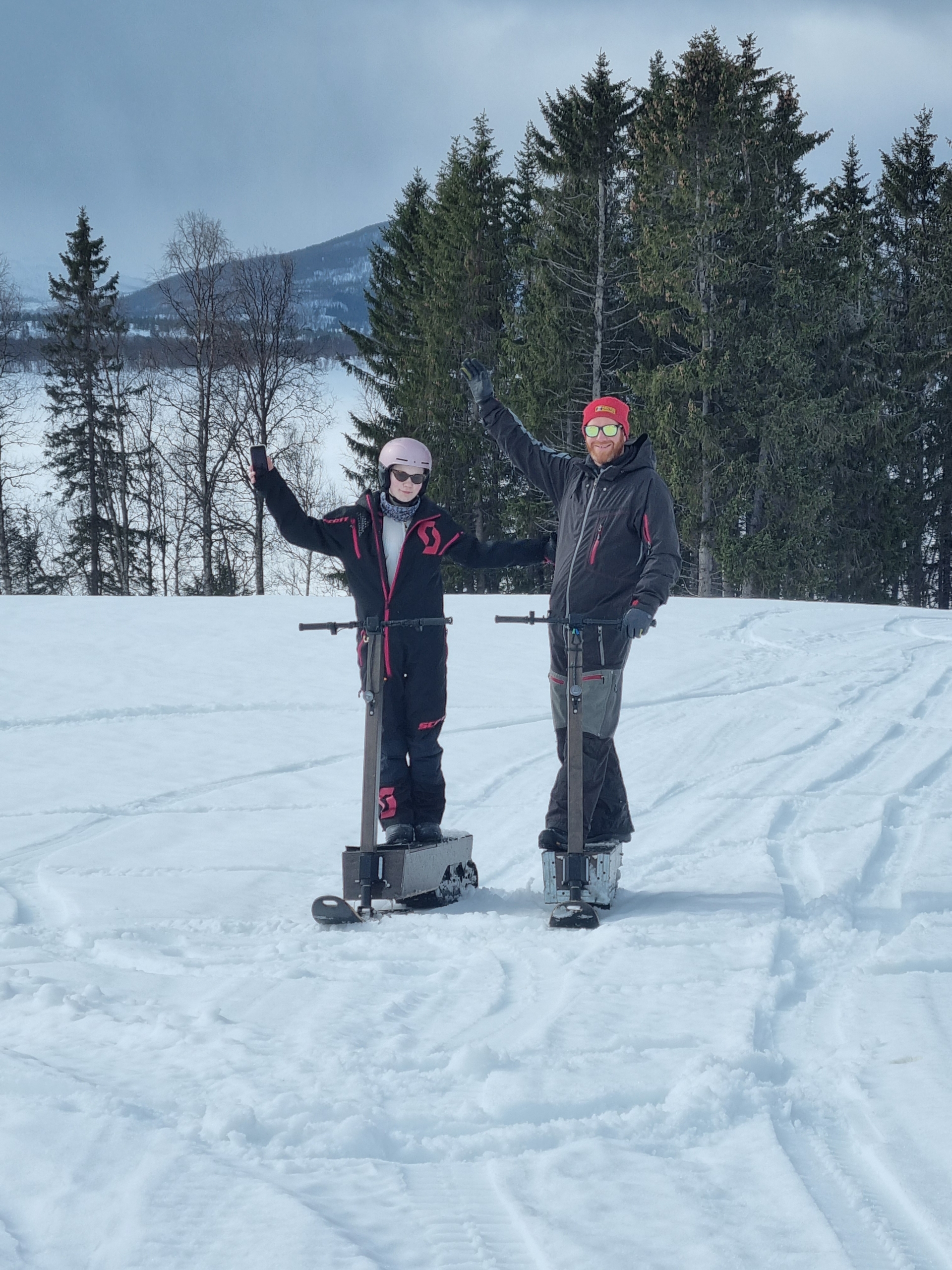 Bilde av elektrisk snøsparkesykkel